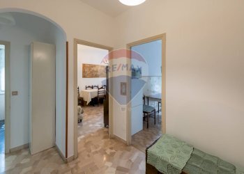 Hall / corridoio - Two-room apartment VIA DEI FIORDALISI
10, Milano - photo 13