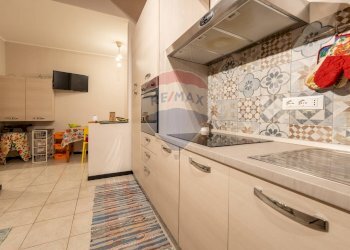 Secondo piano: Cucina - Casa semi indipendente Via Arcangelo Corelli
 
31, Milano - foto 16