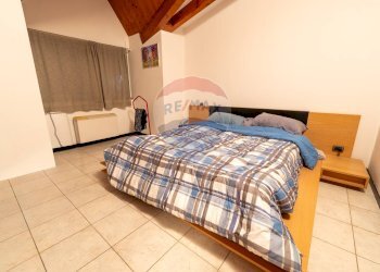 Secondo piano: camera da letto - Casa semi indipendente Via Arcangelo Corelli
 
31, Milano - foto 17