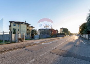 Edificio all\'aperto - Trilocale via Casorezzo
 
54, Parabiago - foto 32