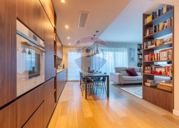 Sala da pranzo - Trilocale Via Pola
 
2, Milano - foto 4