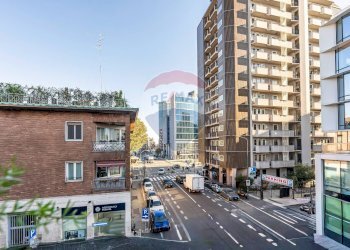 Edificio all\'aperto - Trilocale Via Pola
 
2, Milano - foto 13