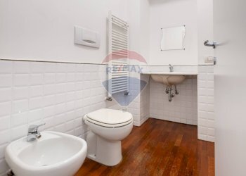 Bagno - Trilocale Viale Beatrice D'este
 
7, Milano - foto 23