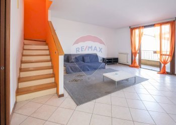 Soggiorno - Trilocale CASCINA VALDARENNE
 
10, Vanzago - foto 1