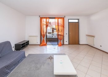 Soggiorno - Trilocale CASCINA VALDARENNE
 
10, Vanzago - foto 2