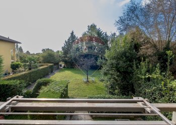 Giardino - Trilocale CASCINA VALDARENNE
 
10, Vanzago - foto 4