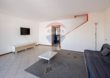 Soggiorno - Trilocale CASCINA VALDARENNE
 
10, Vanzago - foto 6