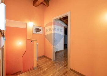 Hall / corridoio - Trilocale CASCINA VALDARENNE
 
10, Vanzago - foto 15