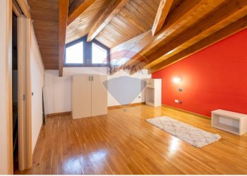 Stanza vuota - Trilocale CASCINA VALDARENNE
 
10, Vanzago - foto 16