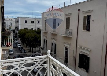 Balcone - Monolocale Via Simone De Brado
 
67, Trani - foto 5