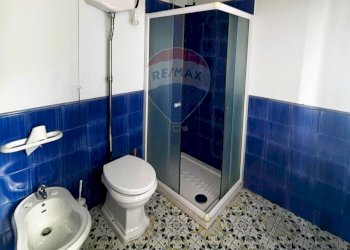 Bagno - Monolocale Via Simone De Brado
 
67, Trani - foto 14