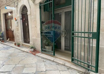 Edificio all\'aperto - Bilocale Via Cambio
 
62, Trani - foto 25