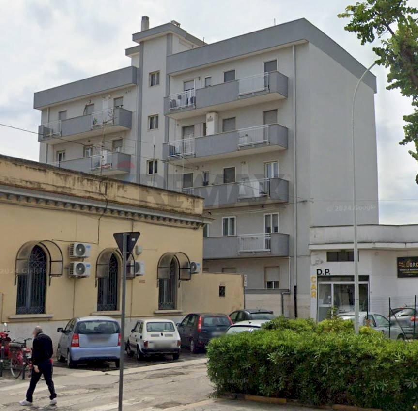Edificio all\'aperto - Trilocale Via Generale Badoglio
65, Trani - foto 2