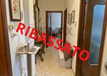 Hall / corridoio - Trilocale Via Generale Badoglio
 
65, Trani - foto 1