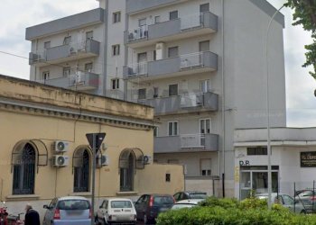 Edificio all\'aperto - Trilocale Via Generale Badoglio
 
65, Trani - foto 2