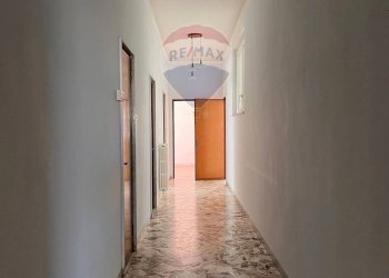 Hall / corridoio - Quadrilocale Corso Matteo Renato Imbriani
 
78G, Trani - foto 18