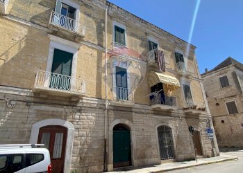 Edificio all\'aperto - Trilocale Via Mario Pagano
 
83, Trani - foto 2