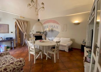 Sala da pranzo - Trilocale Via Mario Pagano
 
83, Trani - foto 14