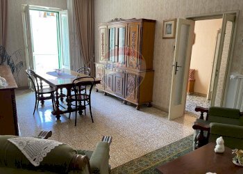 Sala da pranzo - Trilocale Via Romito
 
50, Trani - foto 7