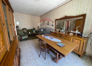 Sala da pranzo - Trilocale Via Romito
 
50, Trani - foto 10