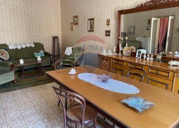 Sala da pranzo - Trilocale Via Romito
 
50, Trani - foto 11