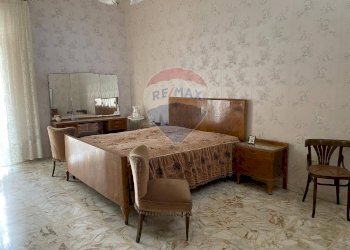 Camera / camera da letto - Trilocale Via Romito
 
50, Trani - foto 23