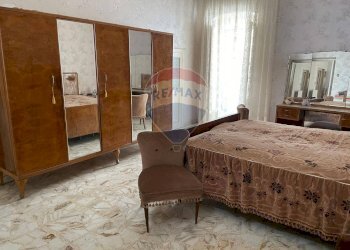 Camera / camera da letto - Trilocale Via Romito
 
50, Trani - foto 25