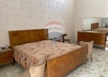 Camera / camera da letto - Trilocale Via Romito
 
50, Trani - foto 27