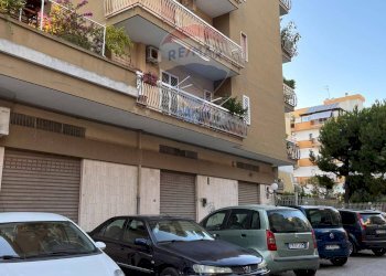 Edificio all\'aperto - Trilocale Via Antonio Gramsci
 
113, Trani - foto 4