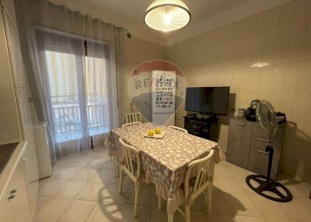 Sala da pranzo - Trilocale Via Antonio Gramsci
 
113, Trani - foto 8