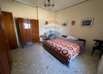 Camera / camera da letto - Trilocale Via Papa Giovanni XXIII
 
38, Trani - foto 16