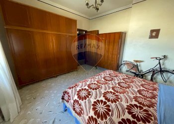 Camera / camera da letto - Trilocale Via Papa Giovanni XXIII
 
38, Trani - foto 20