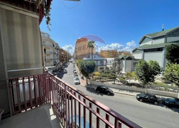 Balcone - Trilocale Via Papa Giovanni XXIII
 
38, Trani - foto 6