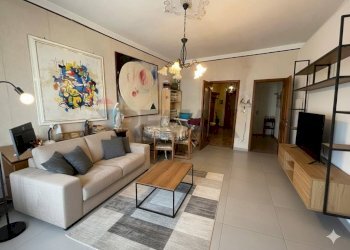 Sala da pranzo - Trilocale Via Papa Giovanni XXIII
 
38, Trani - foto 33