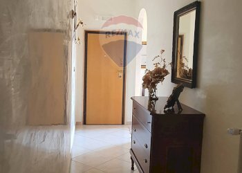 Hall / corridoio - Quadrilocale Corso Matteo Renato Imbriani
 
207, Trani - foto 4