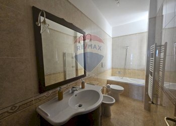 Bagno - Quadrilocale Corso Matteo Renato Imbriani
 
207, Trani - foto 30