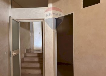 Scale - Bilocale Via Don Nicola Ragno
 
5, Trani - foto 3