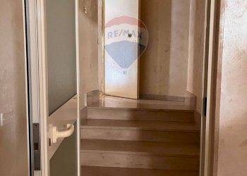 Scale - Bilocale Via Don Nicola Ragno
 
5, Trani - foto 4