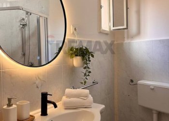 Bagno - Bilocale Via Don Nicola Ragno
 
5, Trani - foto 6