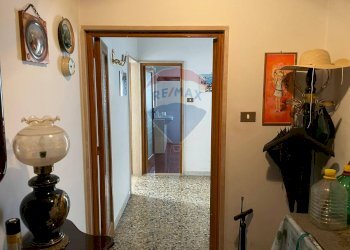 Hall / corridoio - Quadrilocale Via Rovereto
 
12, Trani - foto 5