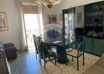 Sala da pranzo - Quadrilocale Via Rovereto
 
12, Trani - foto 10