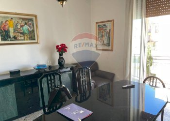 Sala da pranzo - Quadrilocale Via Rovereto
 
12, Trani - foto 11