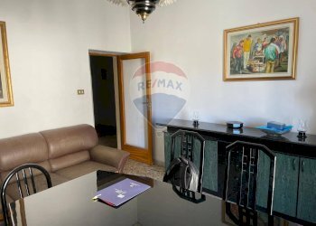 Sala da pranzo - Quadrilocale Via Rovereto
 
12, Trani - foto 13