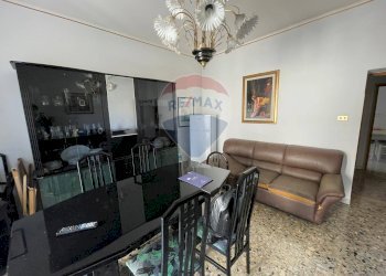 Sala da pranzo - Quadrilocale Via Rovereto
 
12, Trani - foto 16