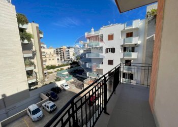 Balcone - Quadrilocale Via Rovereto
 
12, Trani - foto 19