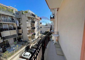 Balcone - Quadrilocale Via Rovereto
 
12, Trani - foto 23