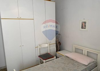 Camera / camera da letto - Quadrilocale Via Rovereto
 
12, Trani - foto 44