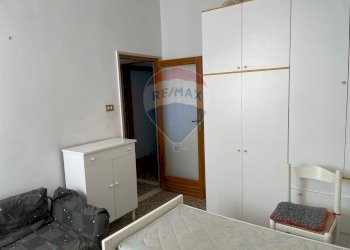 Camera / camera da letto - Quadrilocale Via Rovereto
 
12, Trani - foto 45