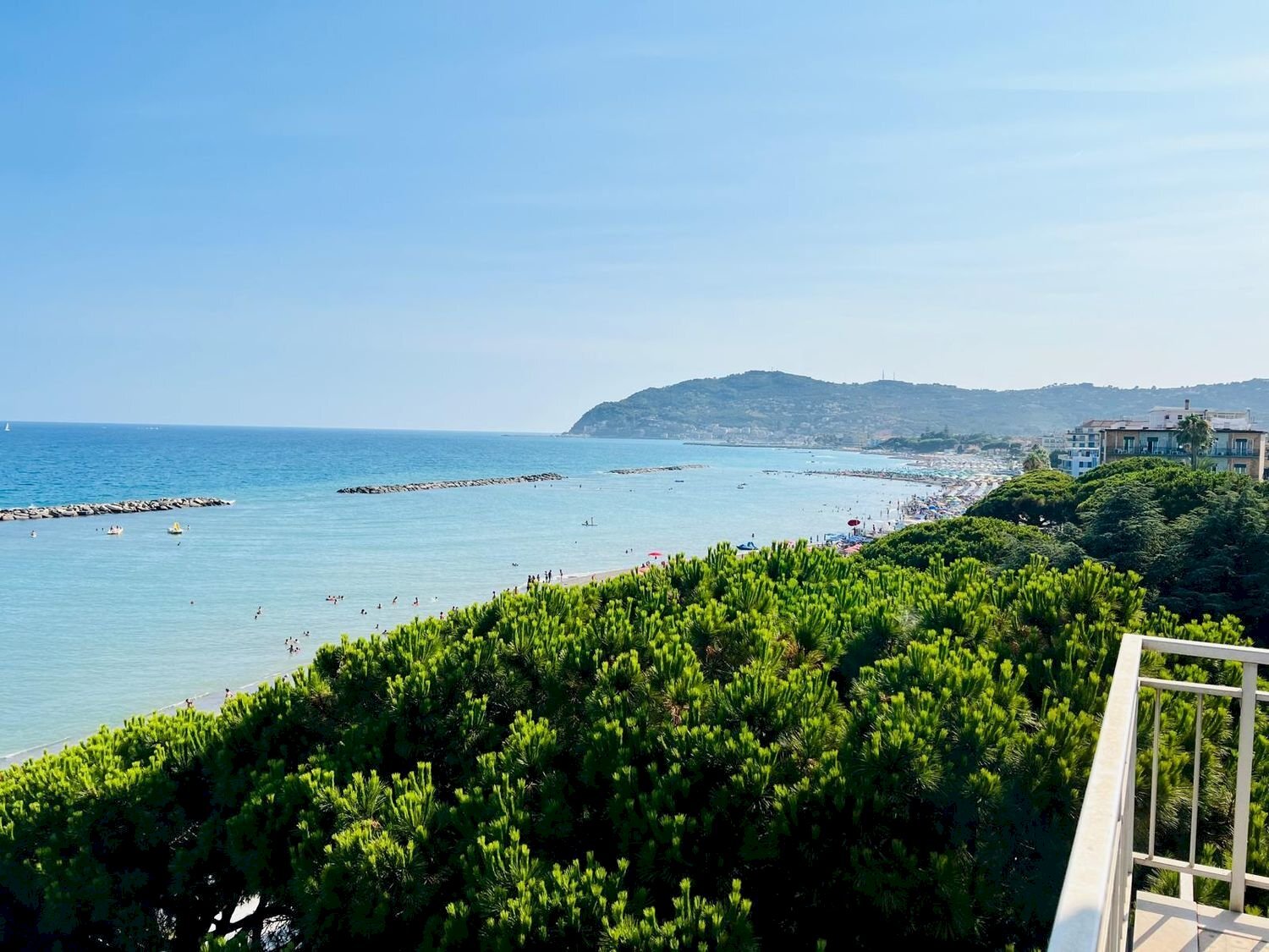 vista - Trilocale delle Nazioni
 
51, San Bartolomeo al Mare - foto 1