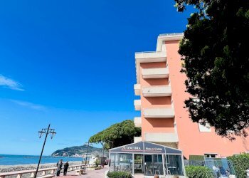 vista - Trilocale delle Nazioni
 
51, San Bartolomeo al Mare - foto 4